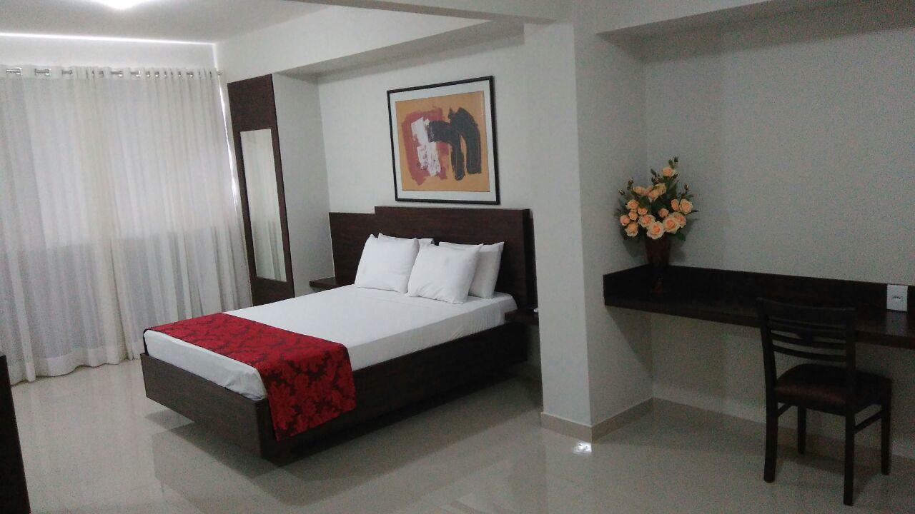 Center Patos Hotel Патус ди Минас Екстериор снимка
