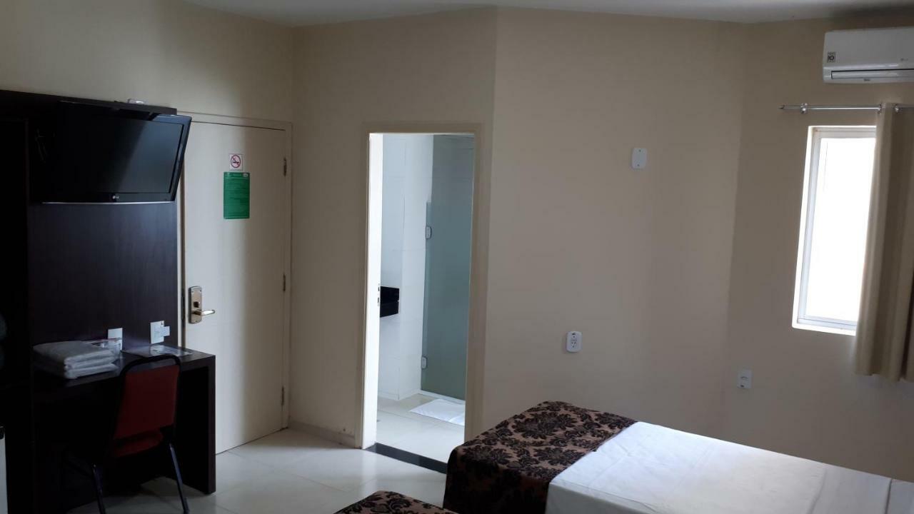 Center Patos Hotel Патус ди Минас Екстериор снимка