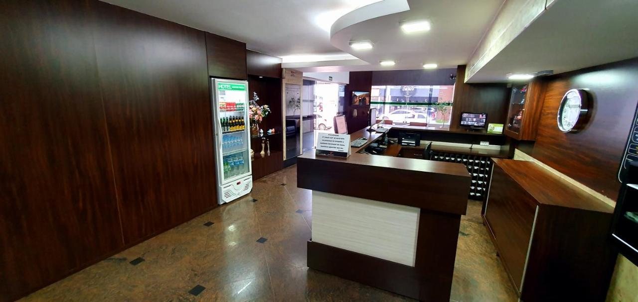 Center Patos Hotel Патус ди Минас Екстериор снимка