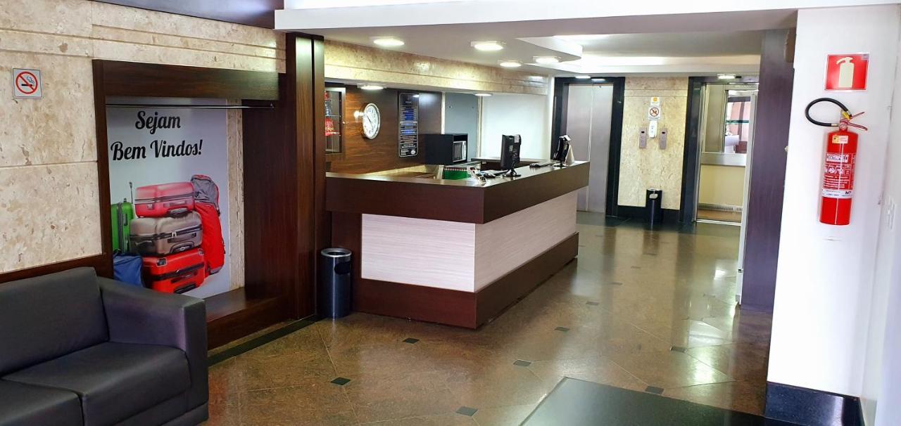 Center Patos Hotel Патус ди Минас Екстериор снимка